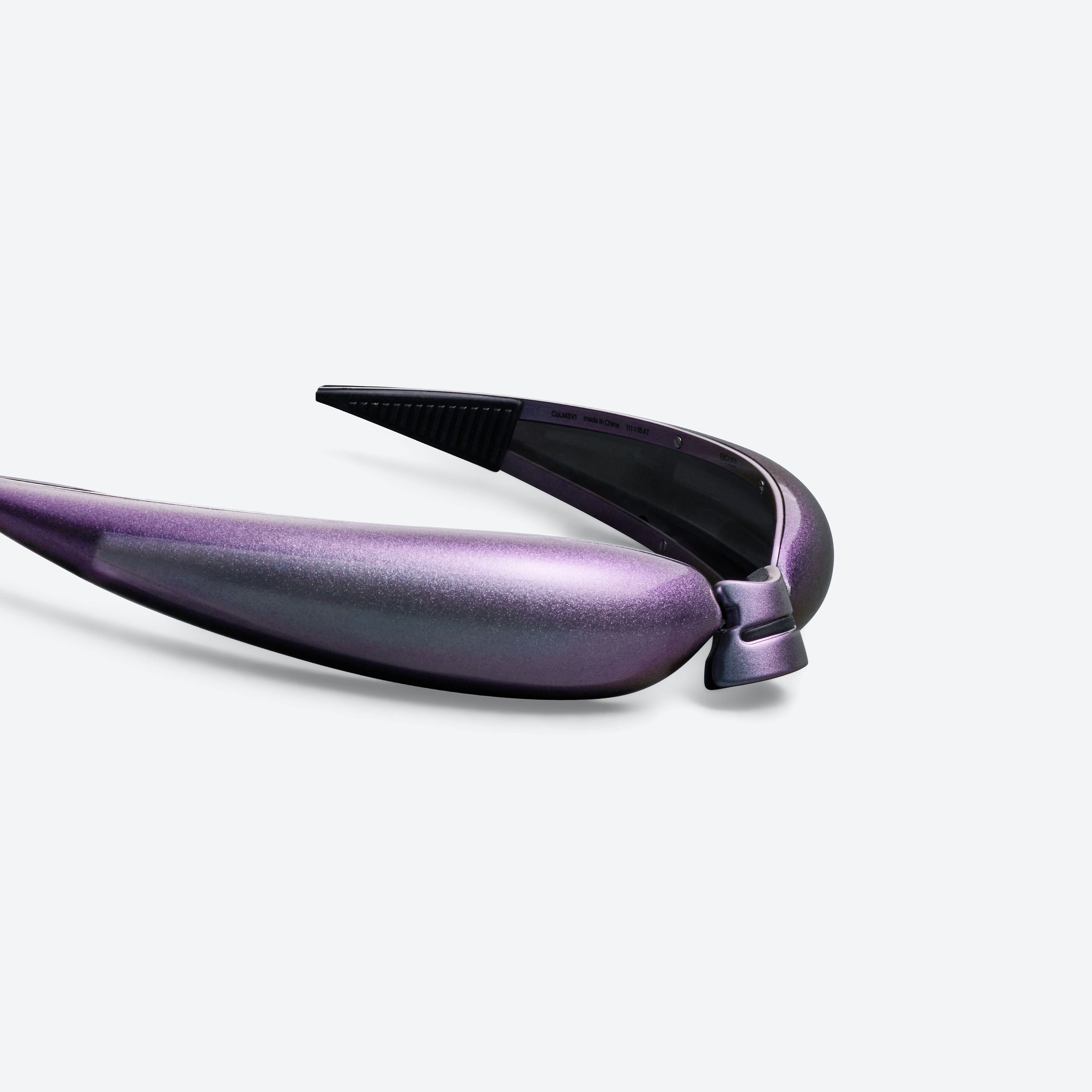 45-degree detailed view of Gentle Monster Siguer MSV1 Silver Metal framed Wraparound sunglasses.