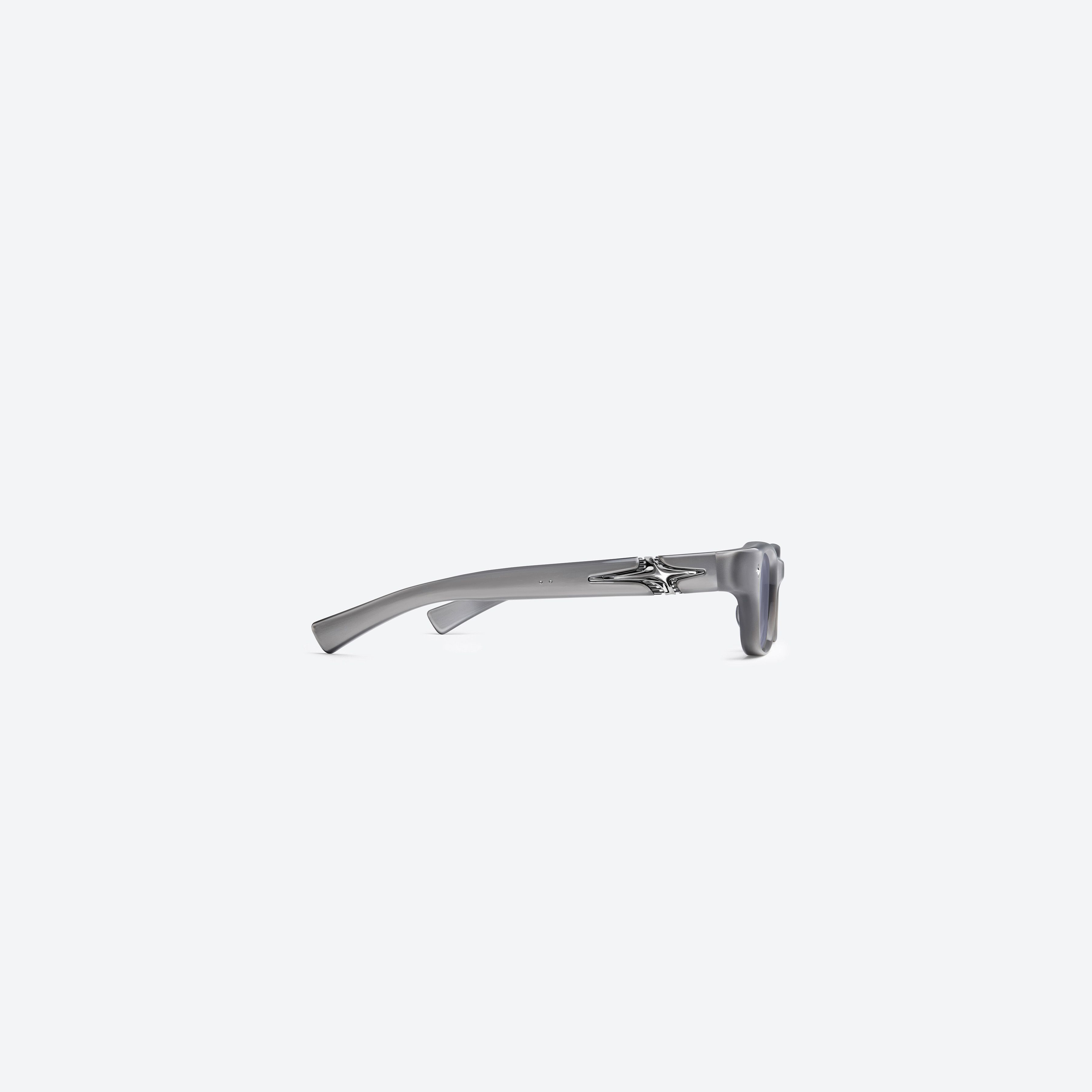 A detailed right view of Gentle Monster Kant G13 Gray Mixed framed Square glasses.