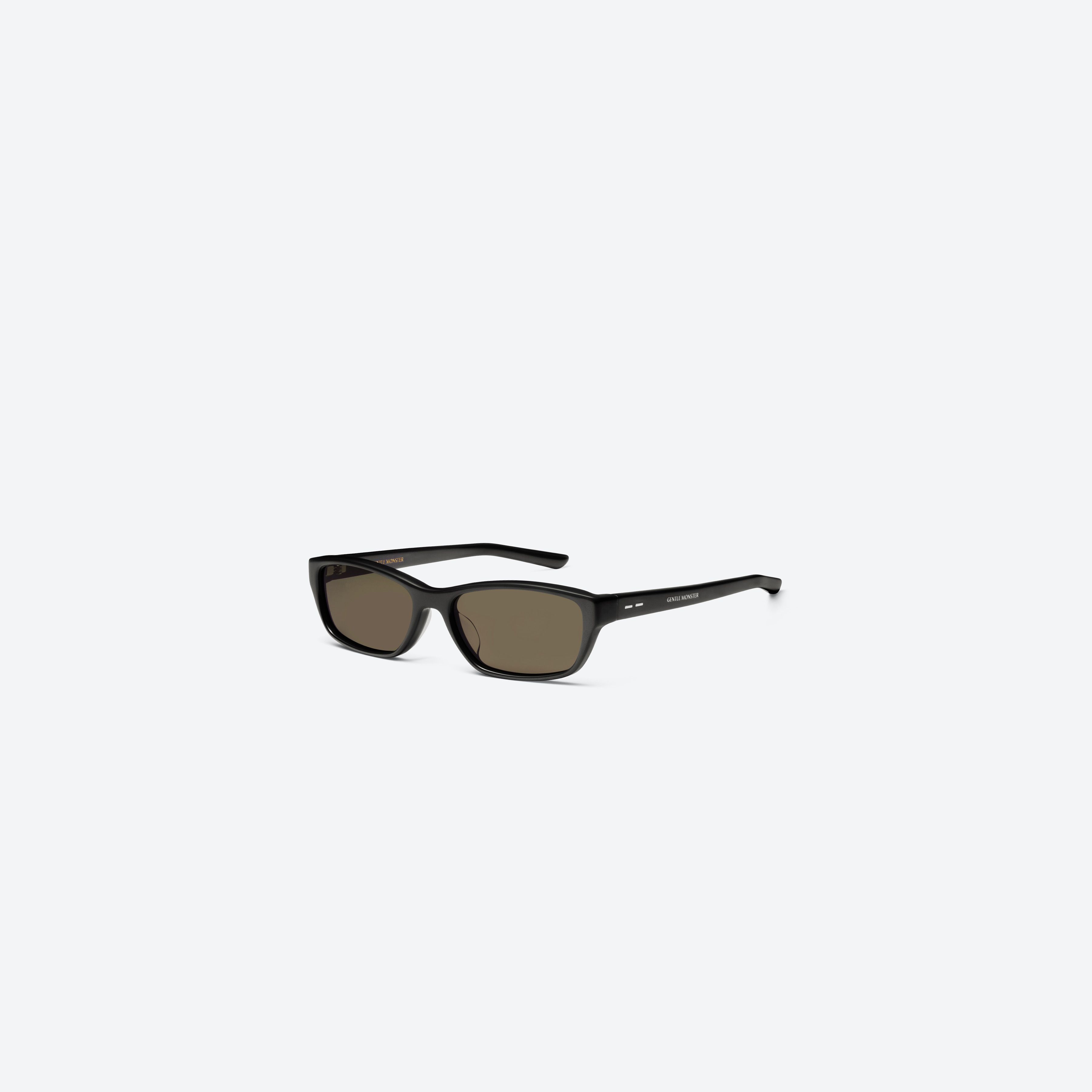 45-degree view of Gentle Monster Vety G18 Gray Acetate framed Square sunglasses.