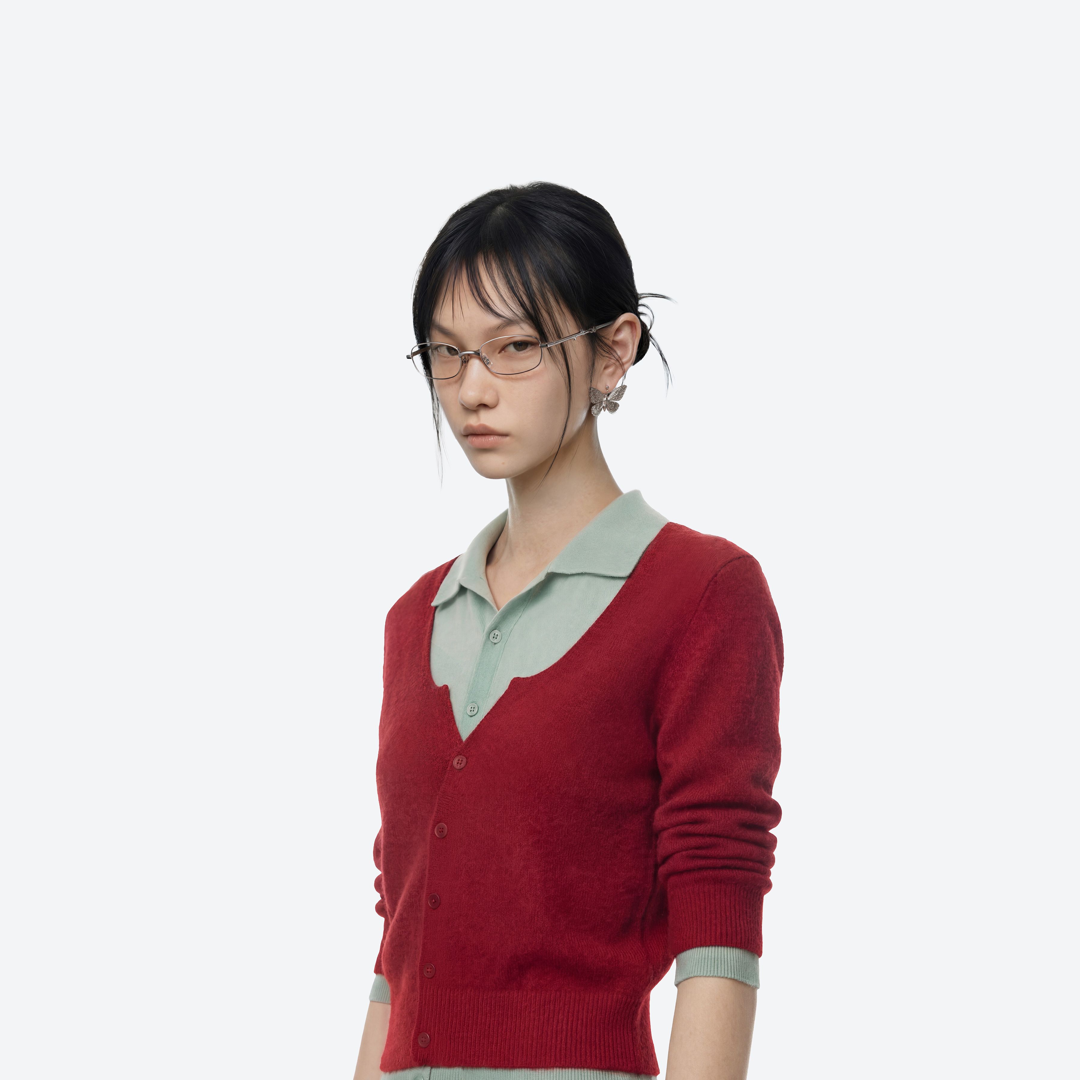 Model wearing the Mori 02 Silver Metal framed Square glasses.