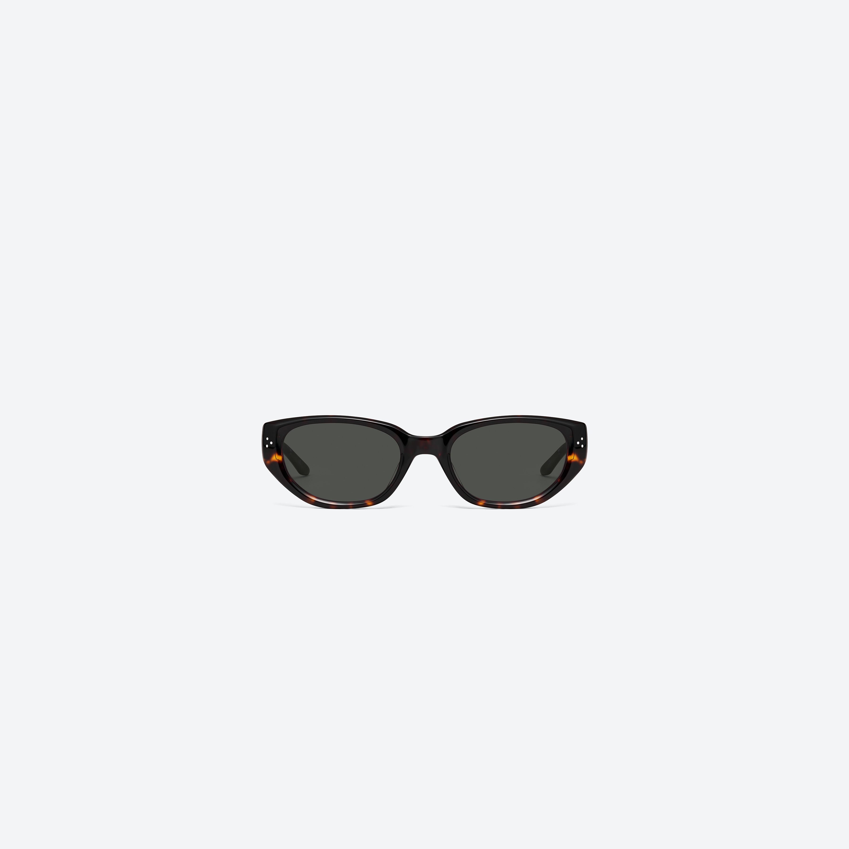 A front view of Gentle Monster Boni T9(G) Tortoise Acetate framed Cat-eye sunglasses.