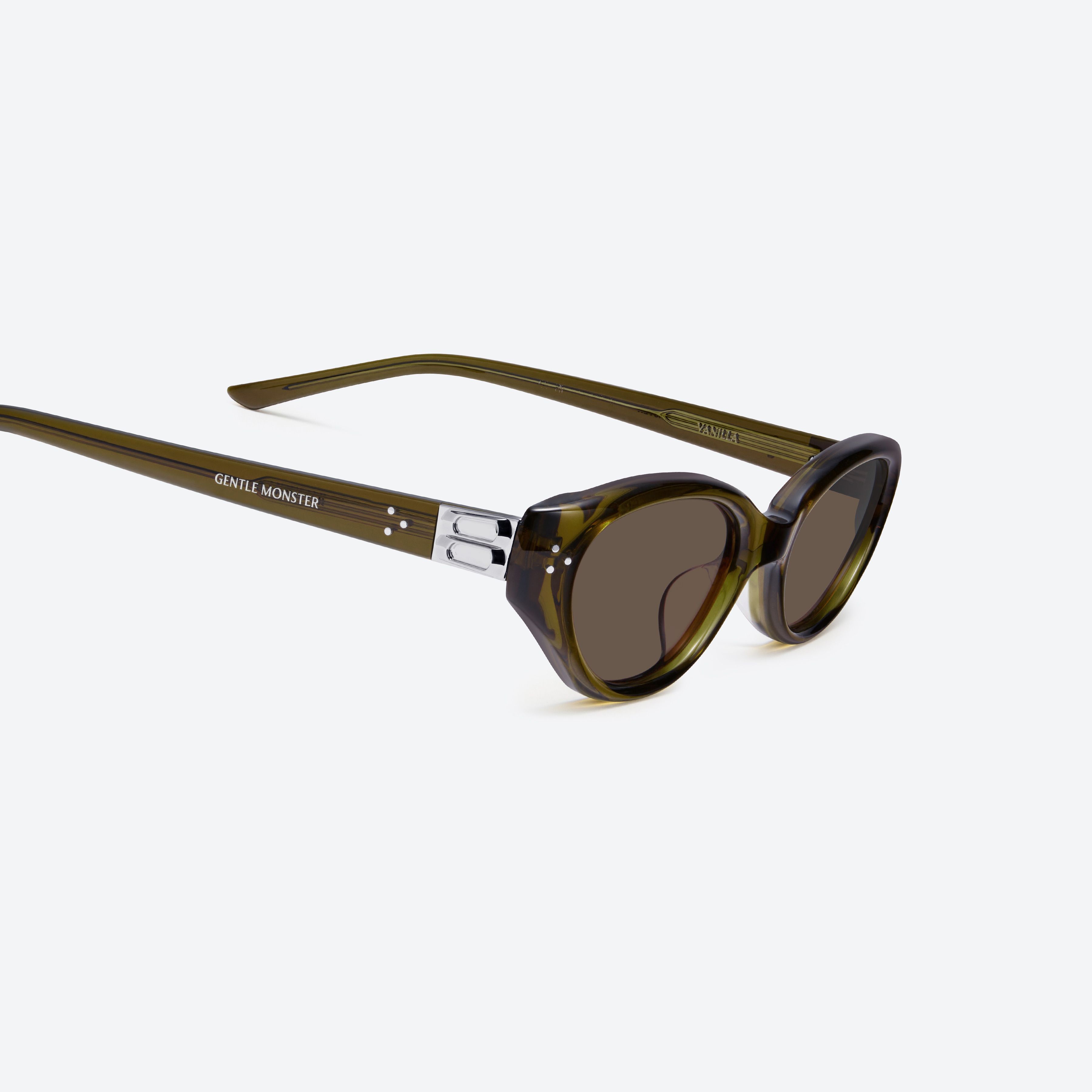 45-degree detailed view of Gentle Monster Vanilla BRC20 Brown Acetate framed Cat-eye sunglasses.