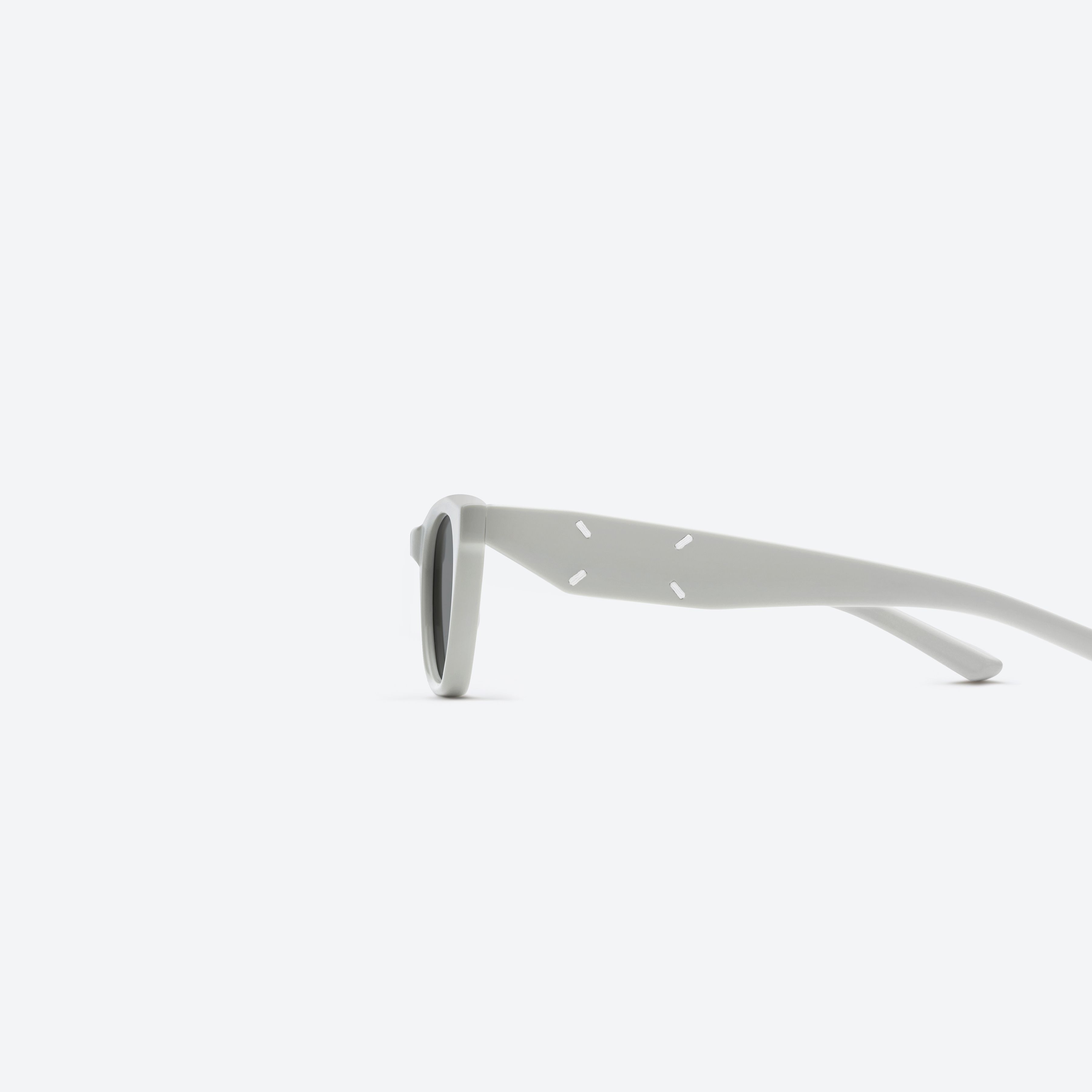 Maison Margiela - MM208 G12 | Gentle Monster AU Official Site