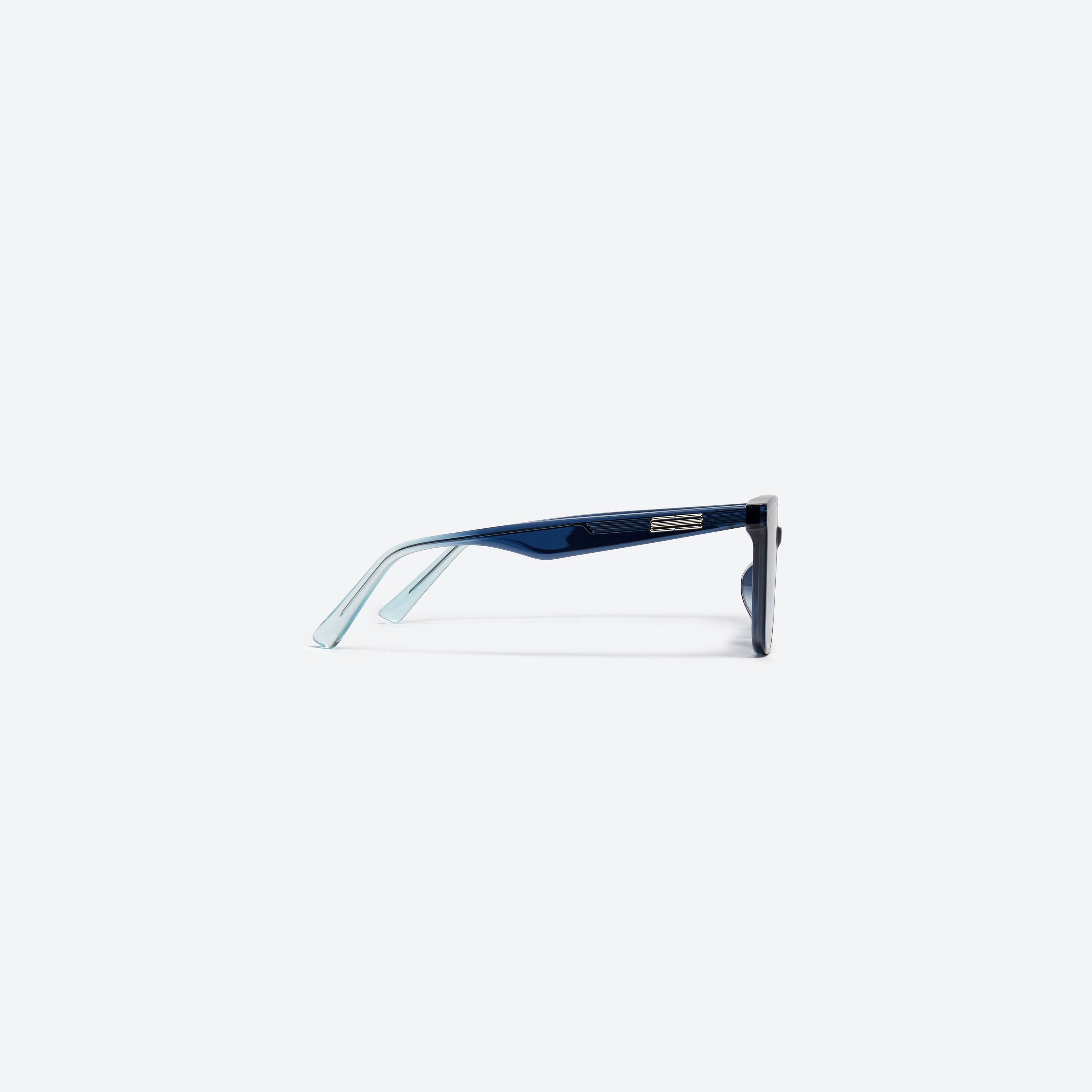 Heizer NC2 | Gentle Monster US Official Site