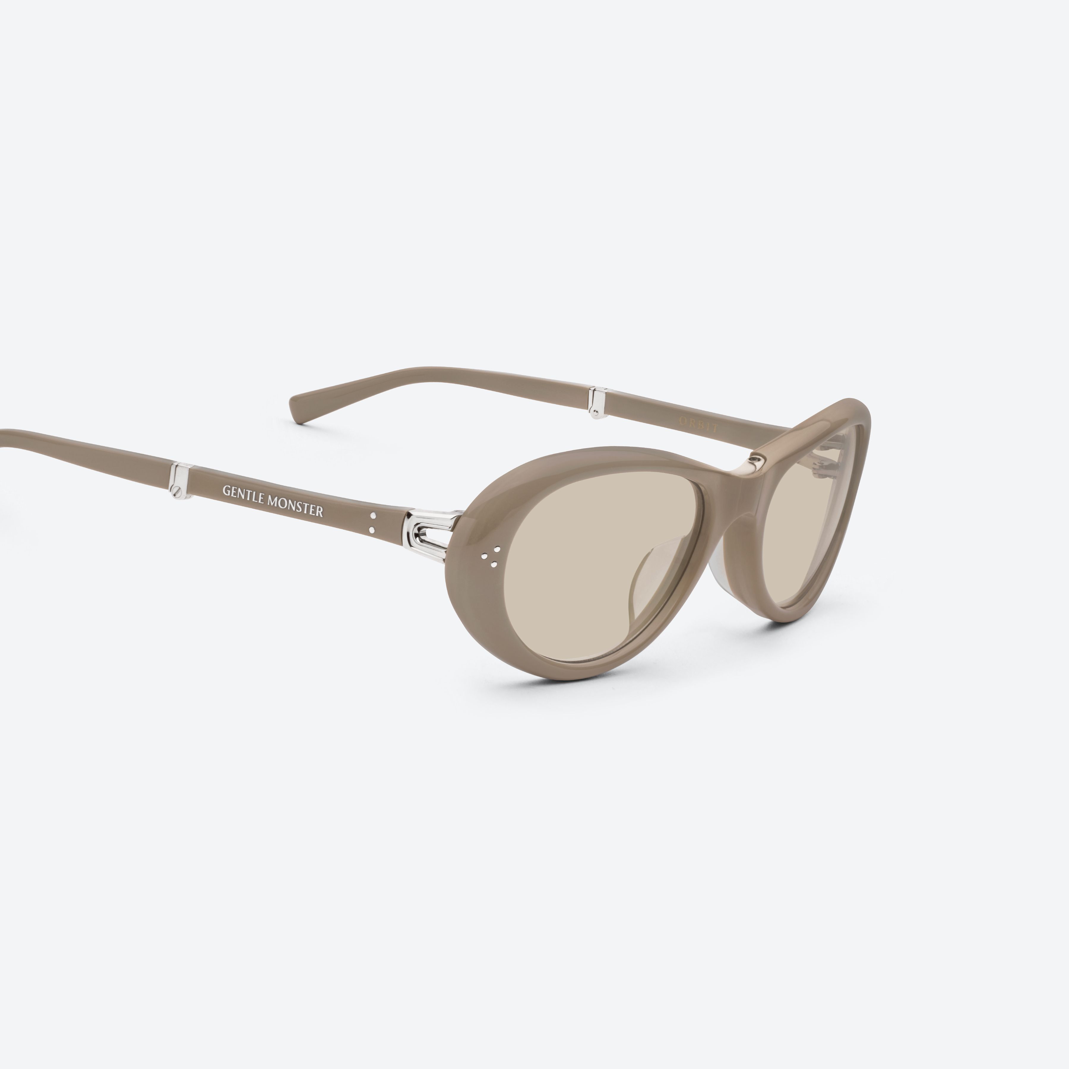 45-degree detailed view of Gentle Monster Orbit BE1 Brown Acetate framed Round glasses.