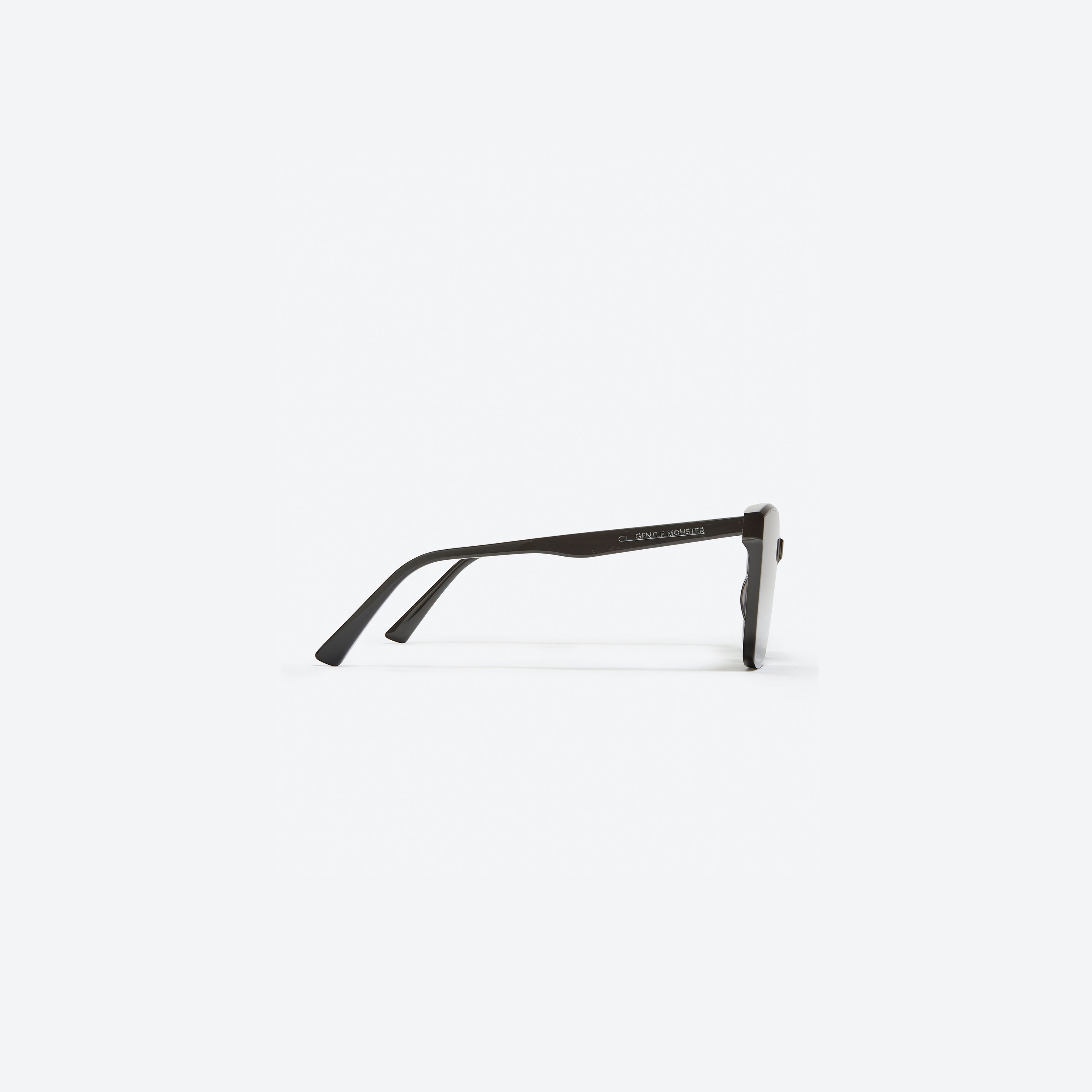 A detailed right view of Gentle Monster Tega 01 Black Acetate framed Square sunglasses.