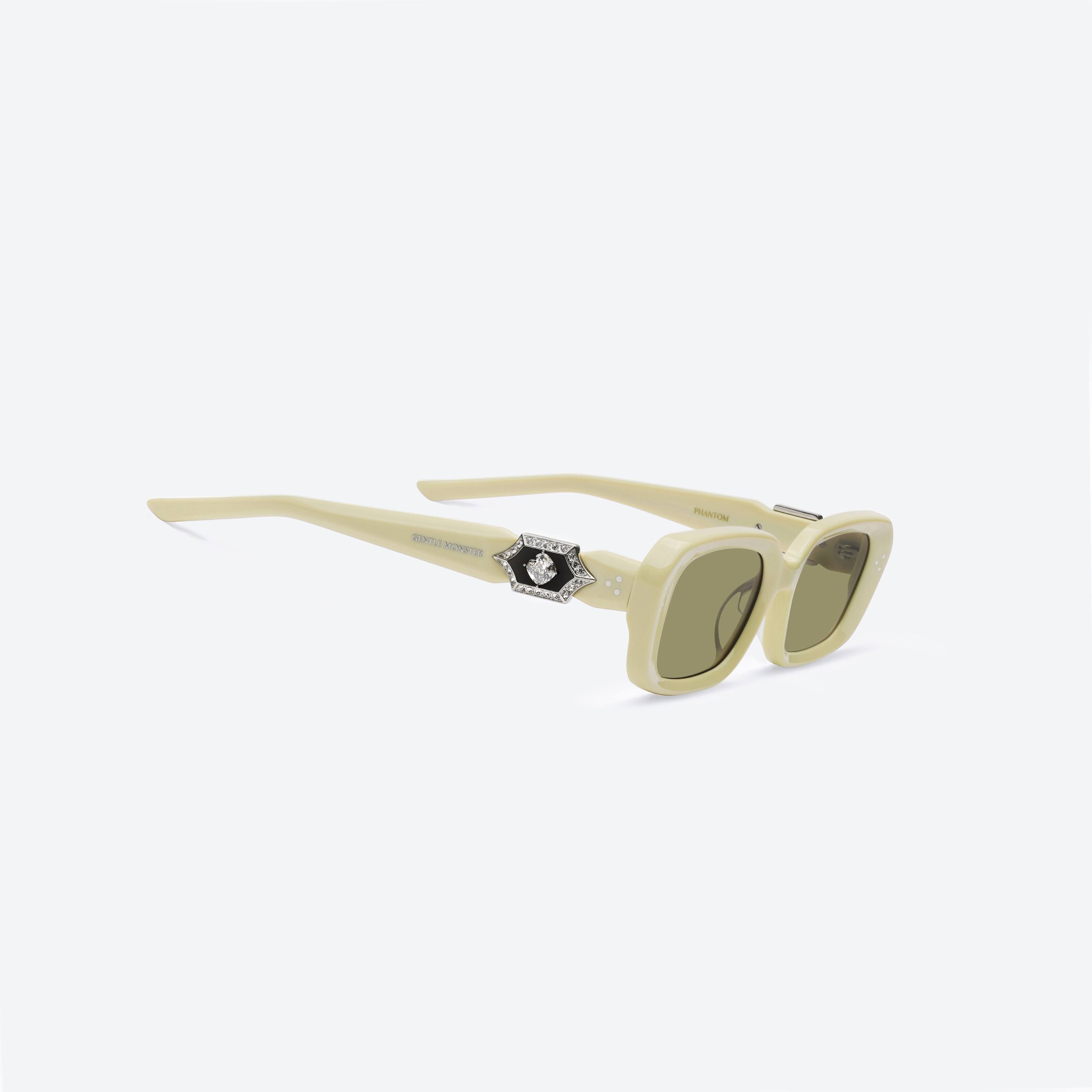45-degree detailed view of Gentle Monster Phantom Y5 Yellow Acetate framed Square sunglasses.