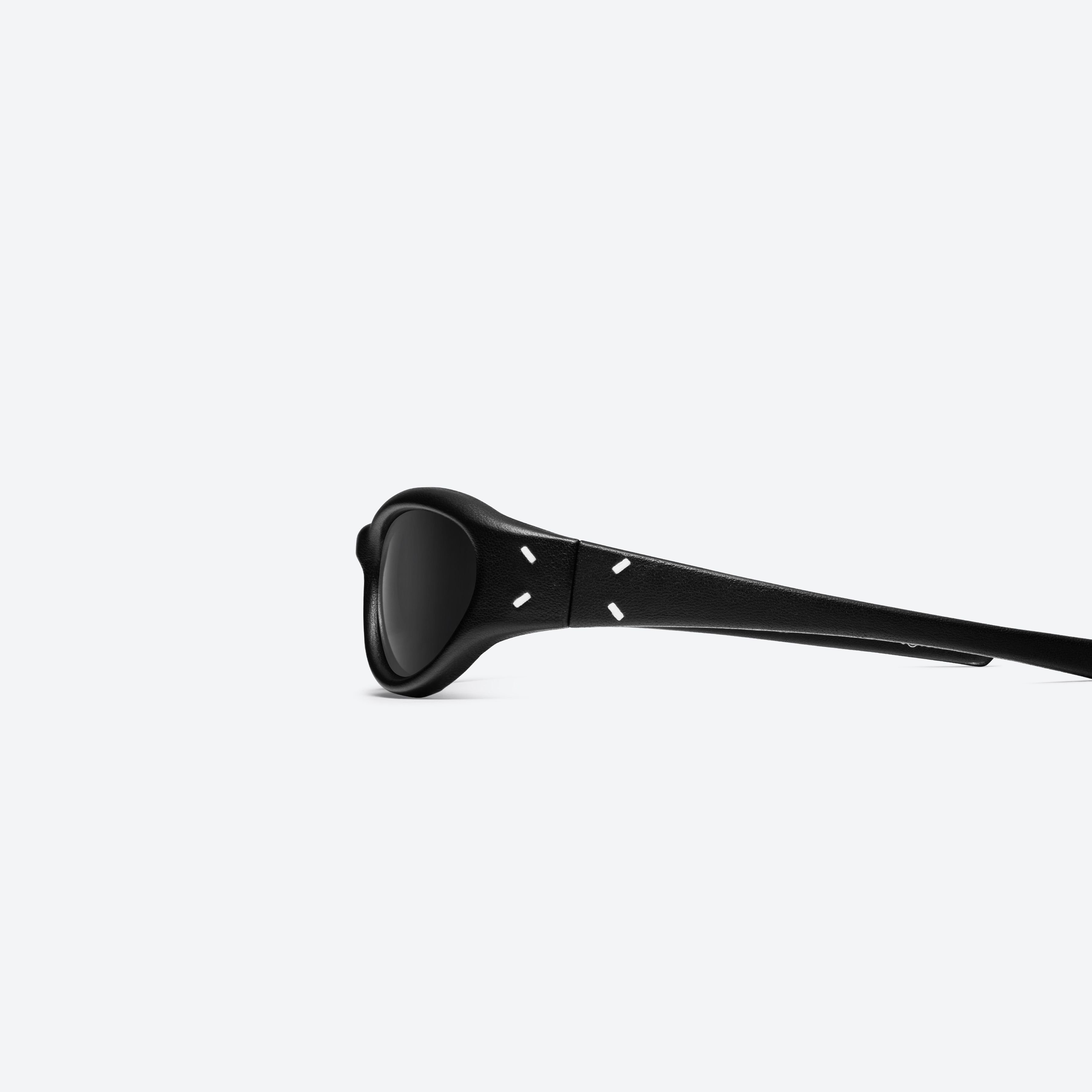 Maison Margiela - MM105 Leather L01 | Gentle Monster US Official Site