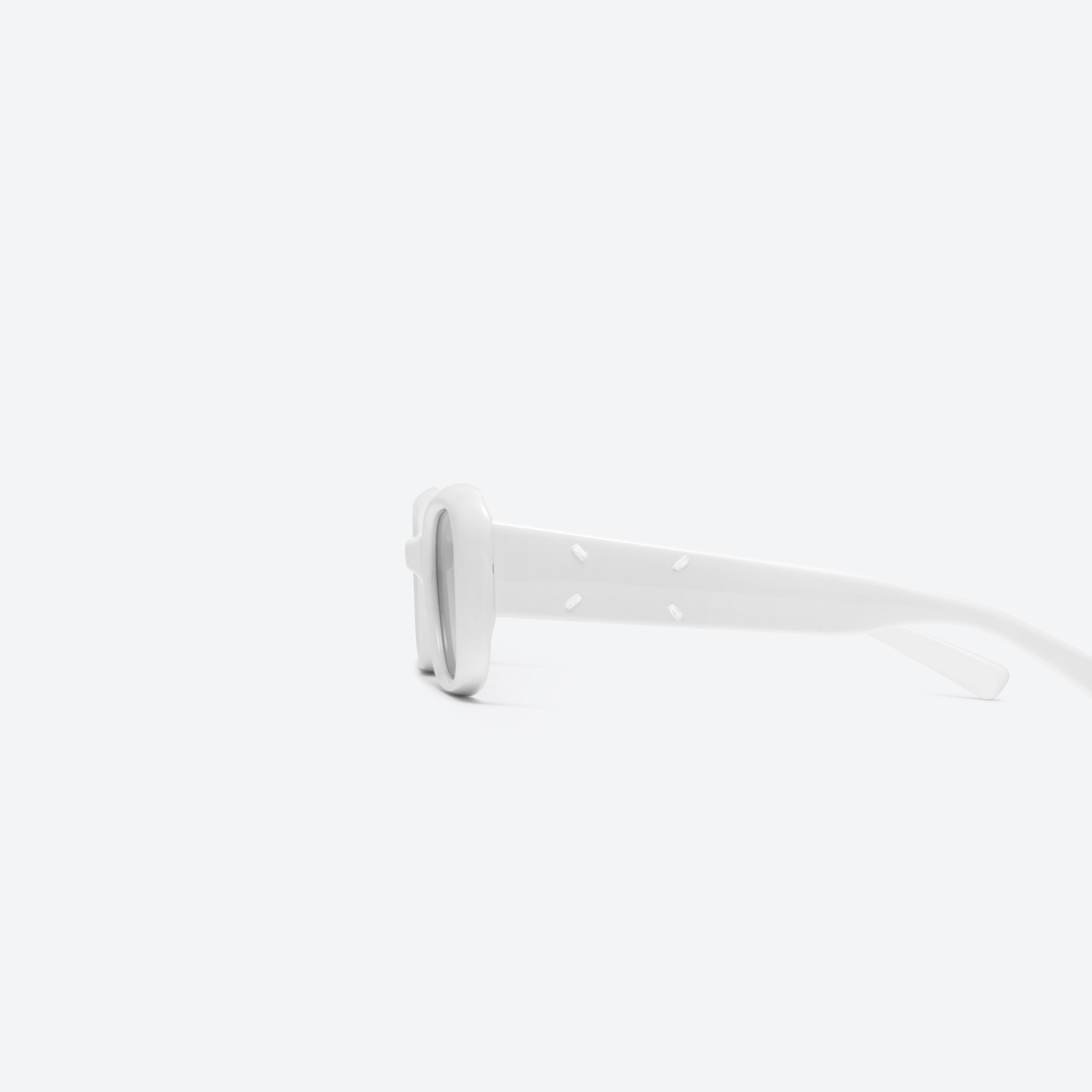 Maison Margiela MM106 ジェントルモンスター Gentle Monster MM106 01 – SVRN