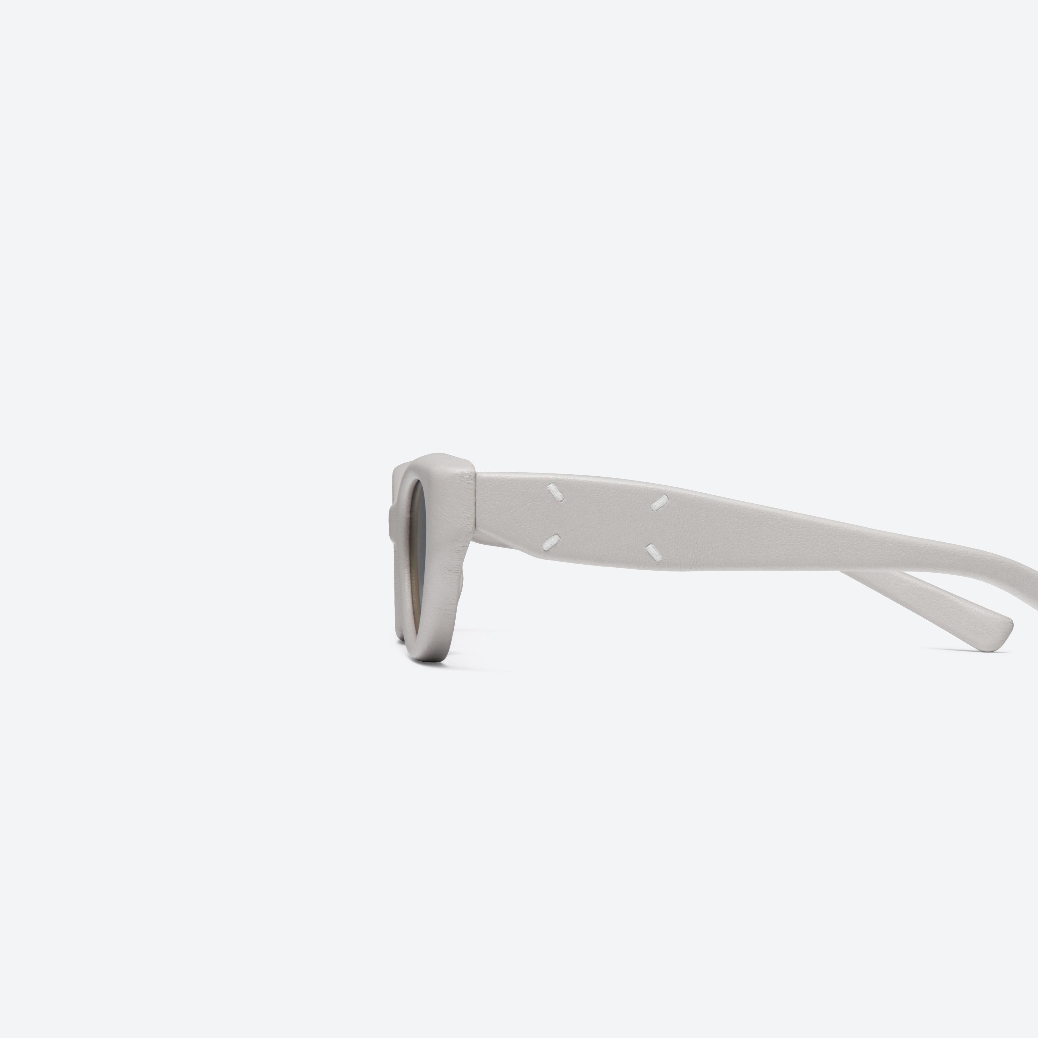 Maison Margiela - MM108 Leather LIV1 | Gentle Monster CA Official Site