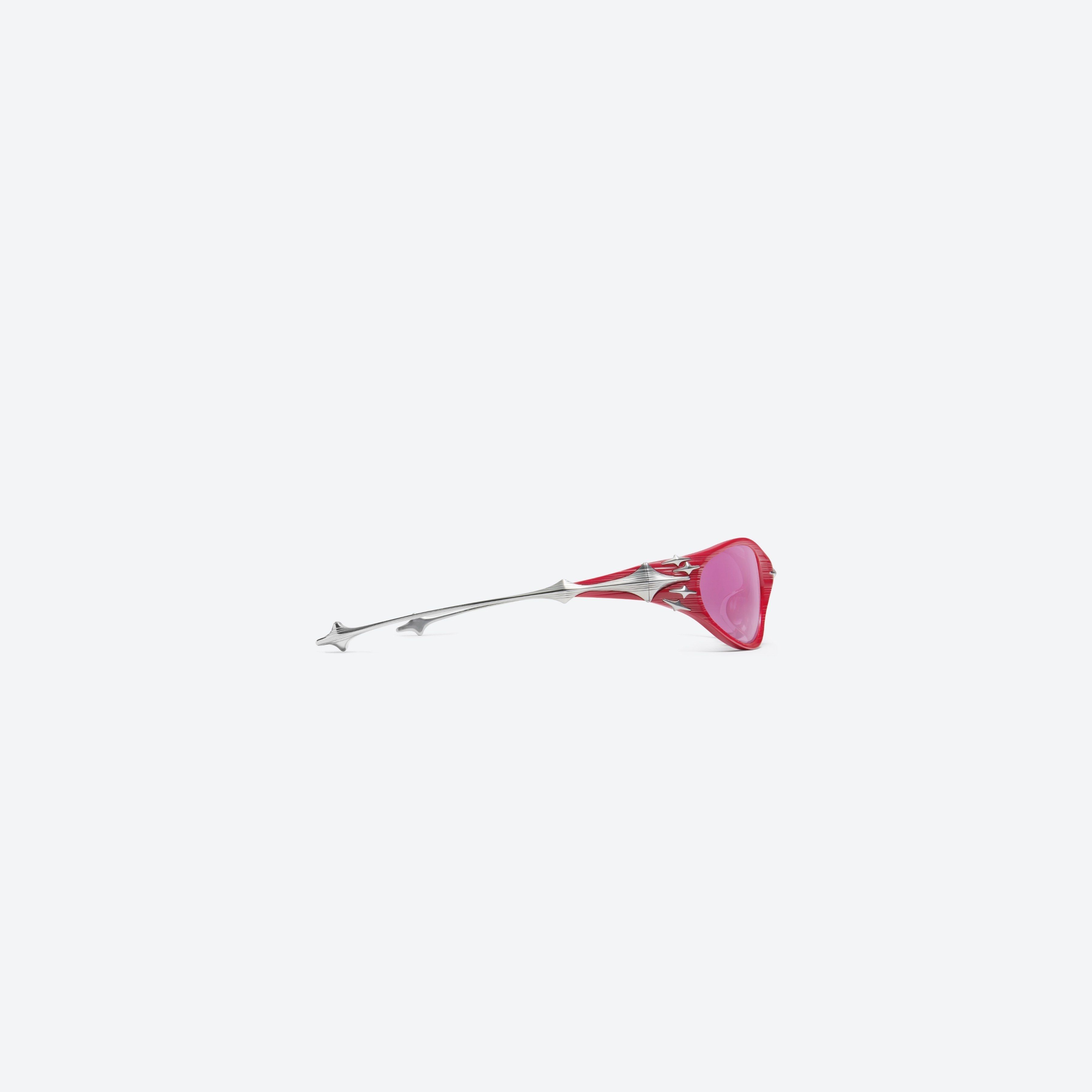 A detailed right view of Gentle Monster Ex SR3 Red Mixed framed Wraparound sunglasses.