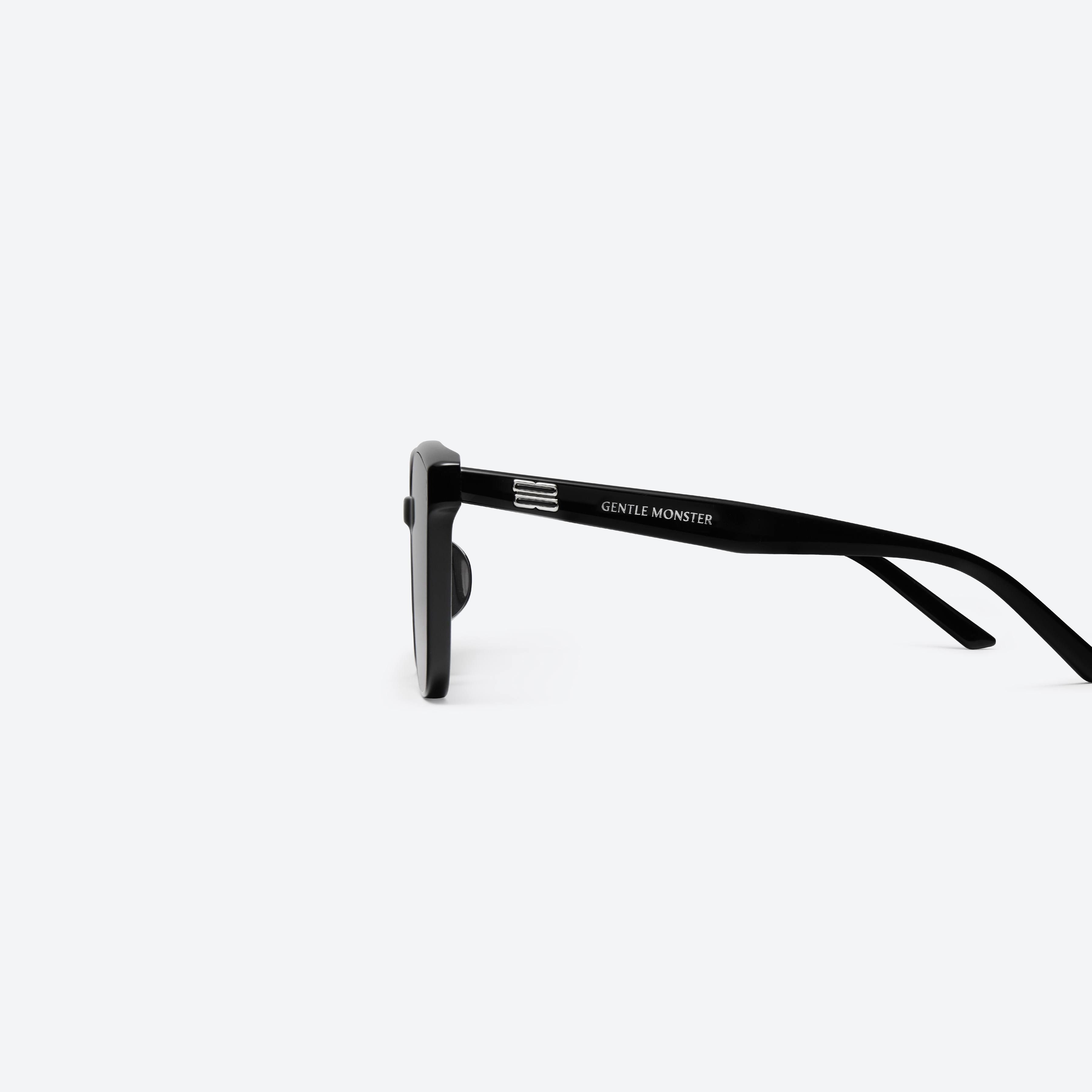 小物 GENTLE MONSTER BY-01 Gentle Monster By 01 Sunglasses | Black | FARFETCH