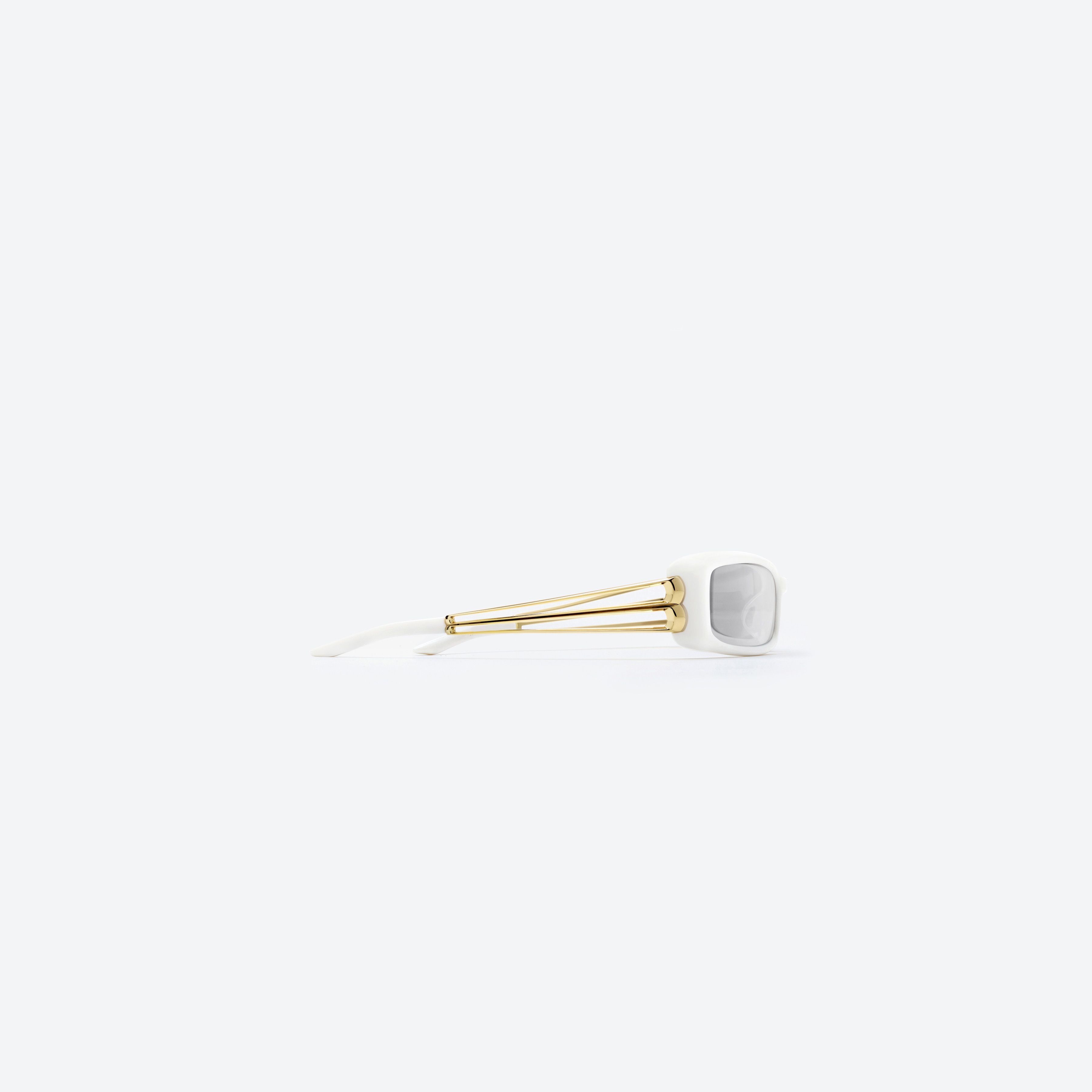 A detailed right view of Gentle Monster Wire Lip W2 White Mixed framed Square sunglasses.