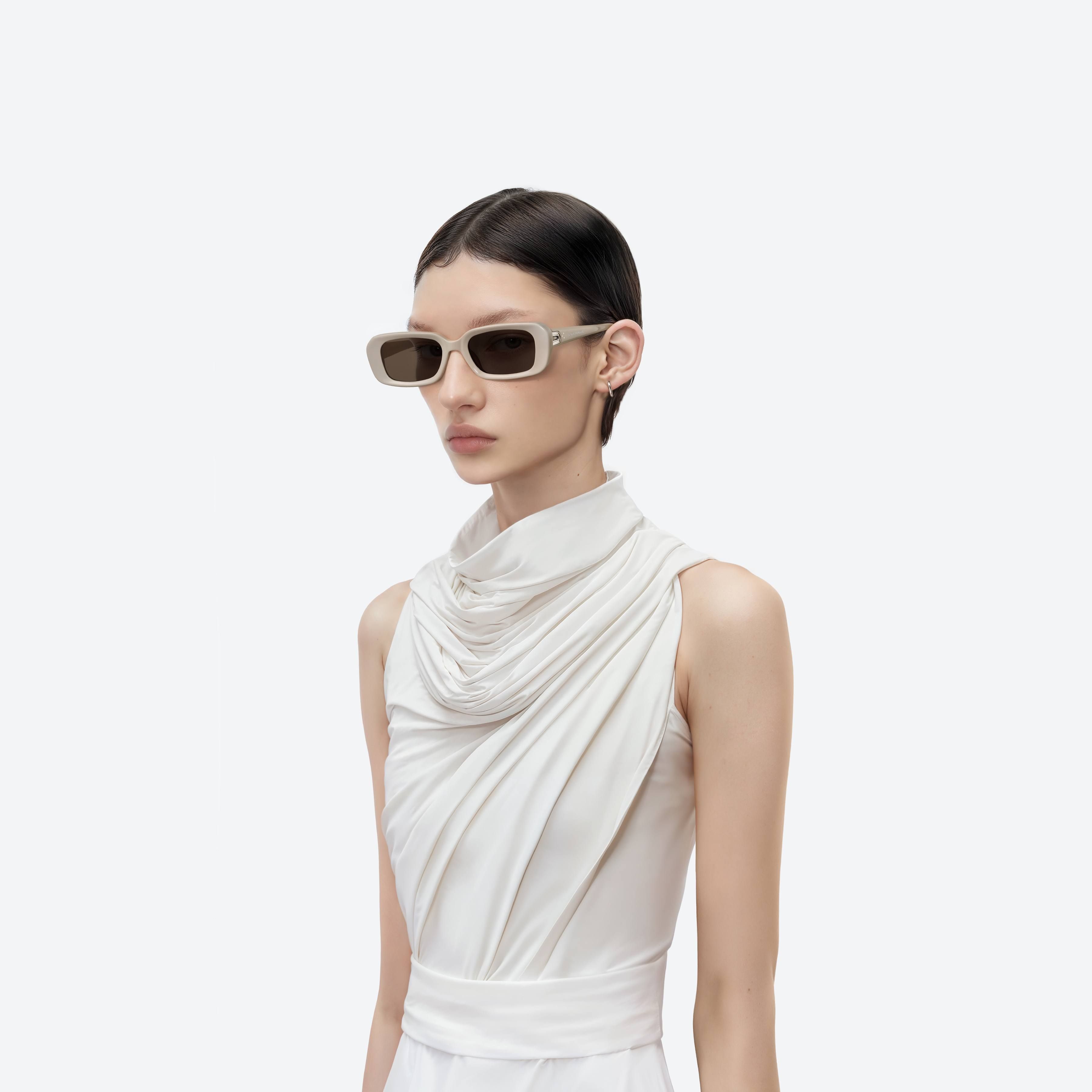 Melrose IV3 | Gentle Monster INT Official Site