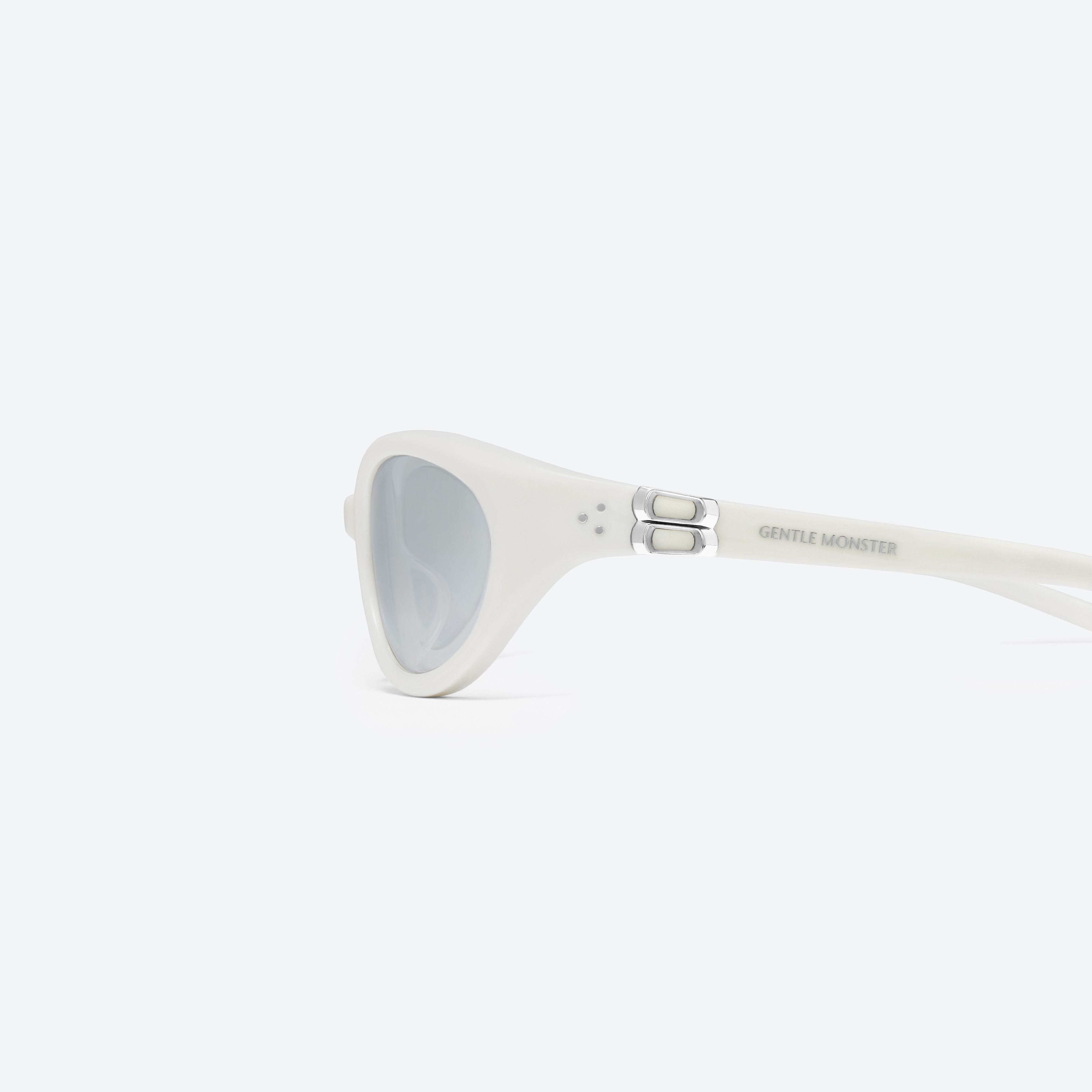 Maison Margiela - MM104 W2 | Gentle Monster US Official Site