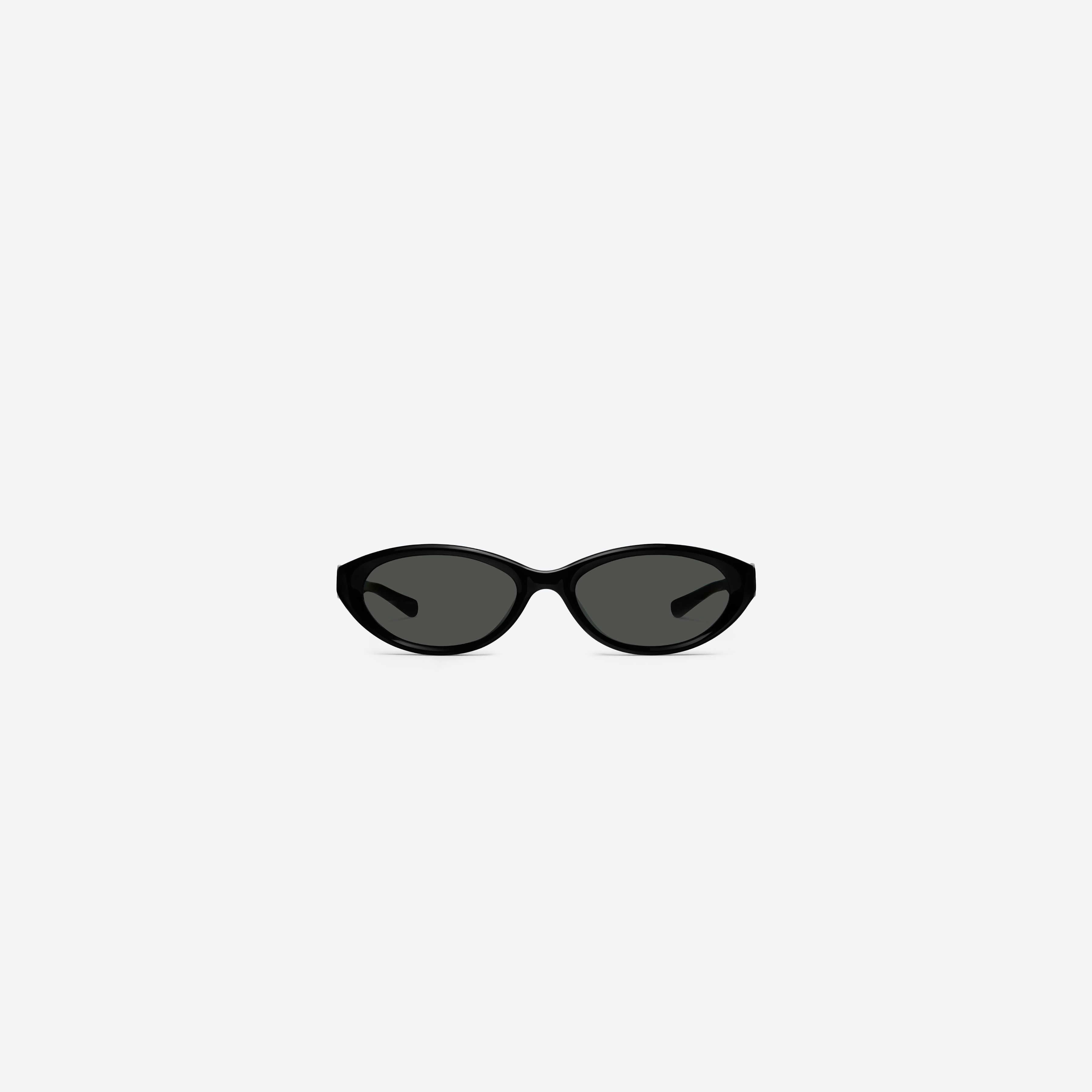 A front view of Gentle Monster Maison Margiela - MM315 01 Black Acetate framed Oval sunglasses.
