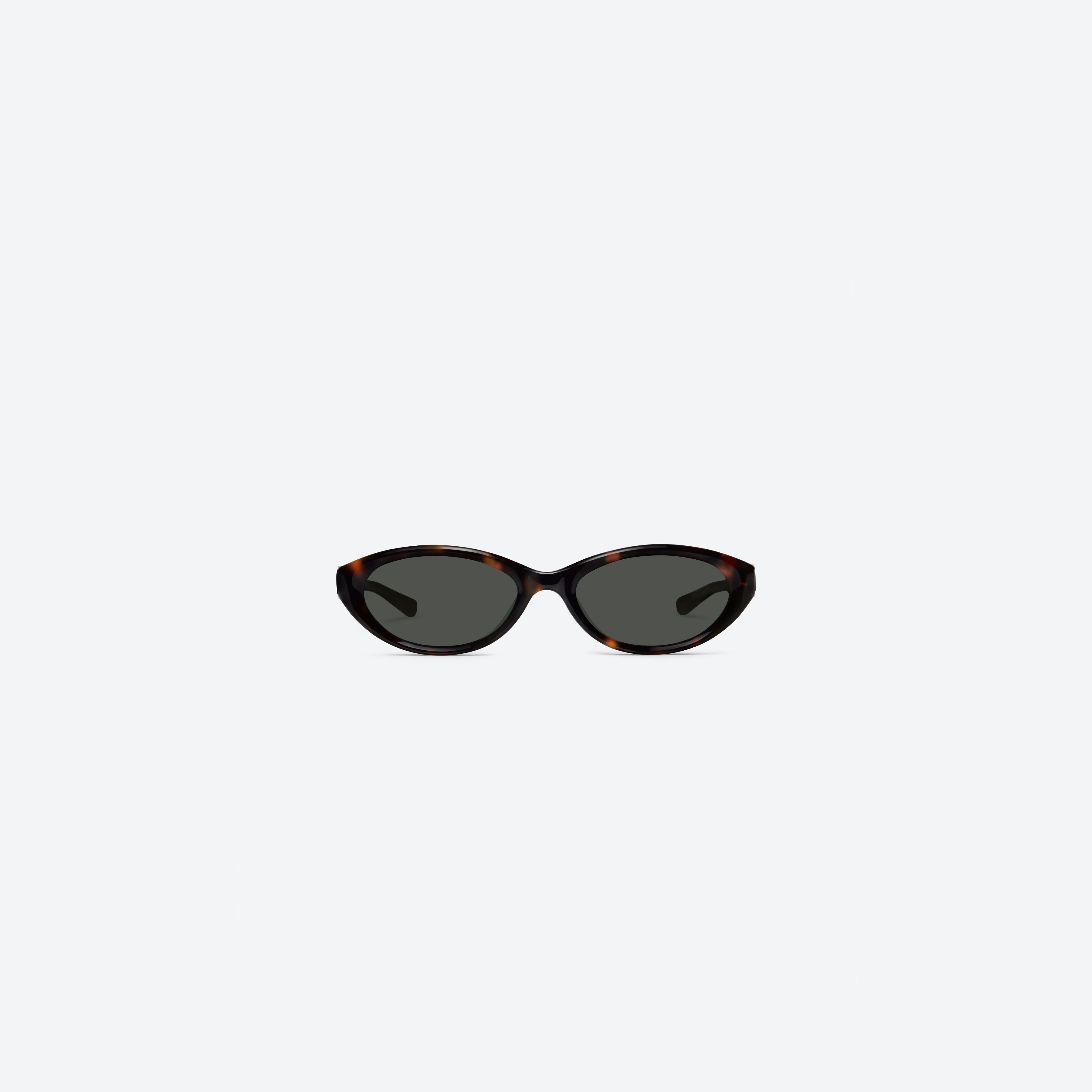 A front view of Gentle Monster Maison Margiela - MM315 T1 Tortoise Acetate framed Oval sunglasses.
