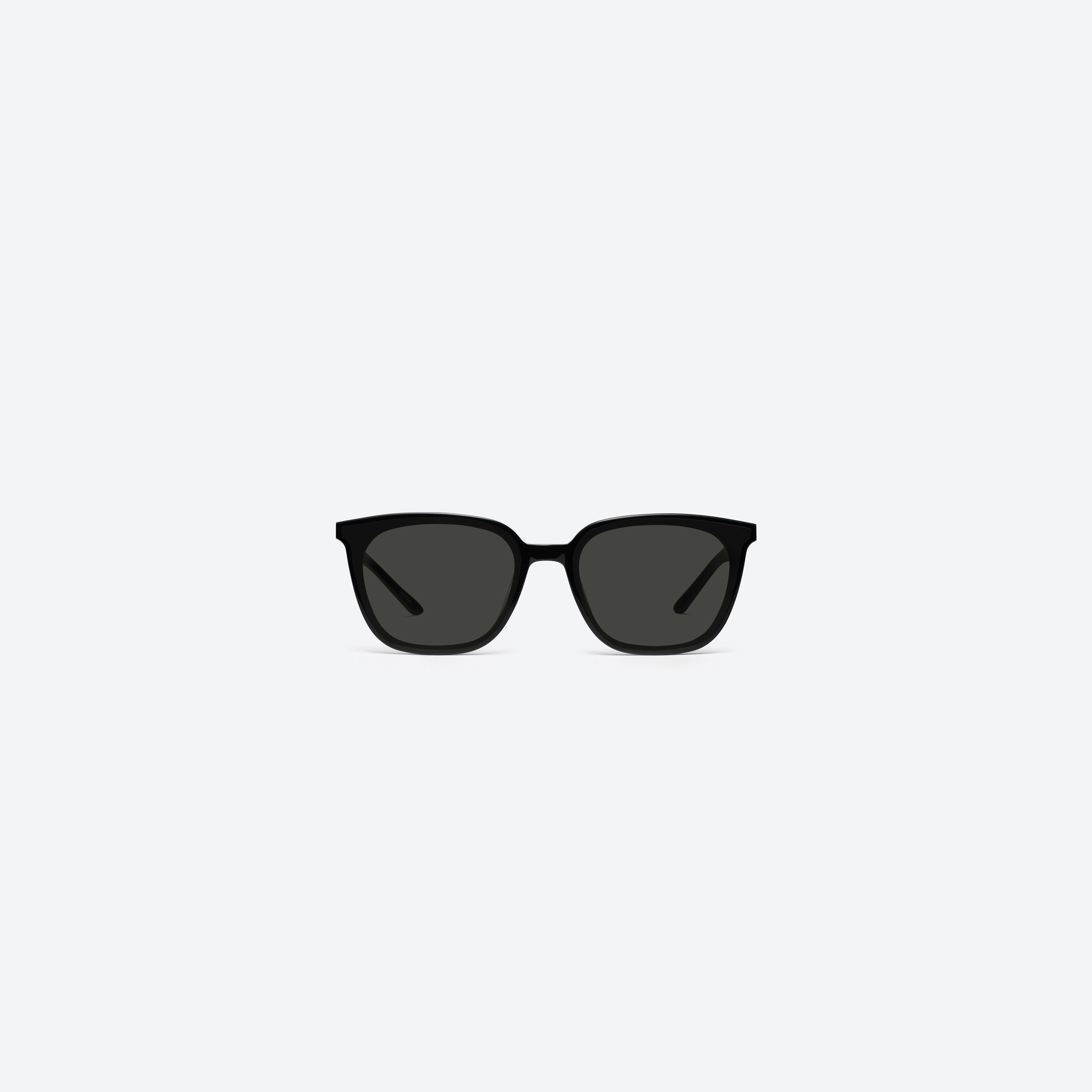 A front view of Gentle Monster Alma 01 Recycled Similar Black Acetate Renew framed Square sunglasses.