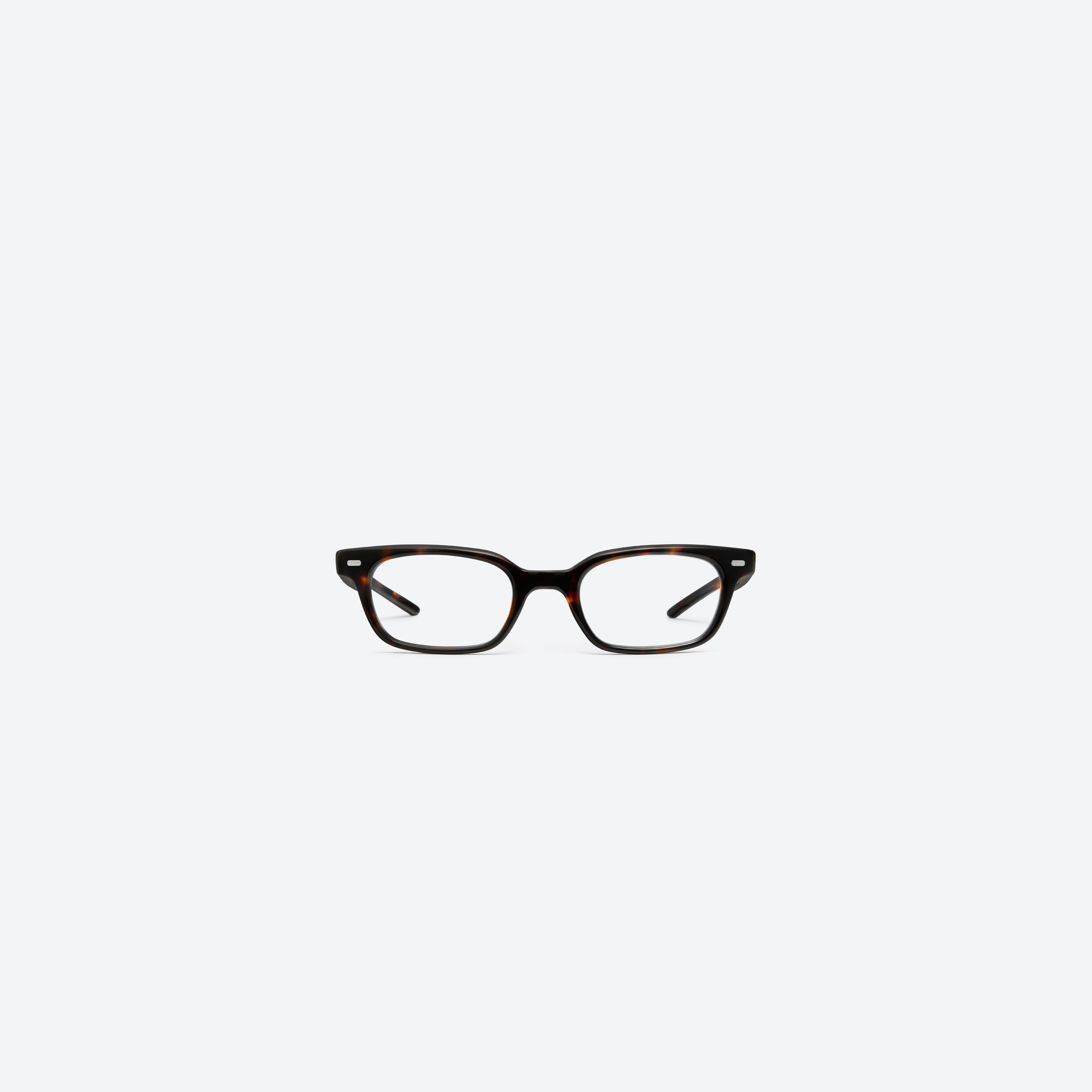 A front view of Gentle Monster Ade T1 Tortoise Acetate framed Square glasses.