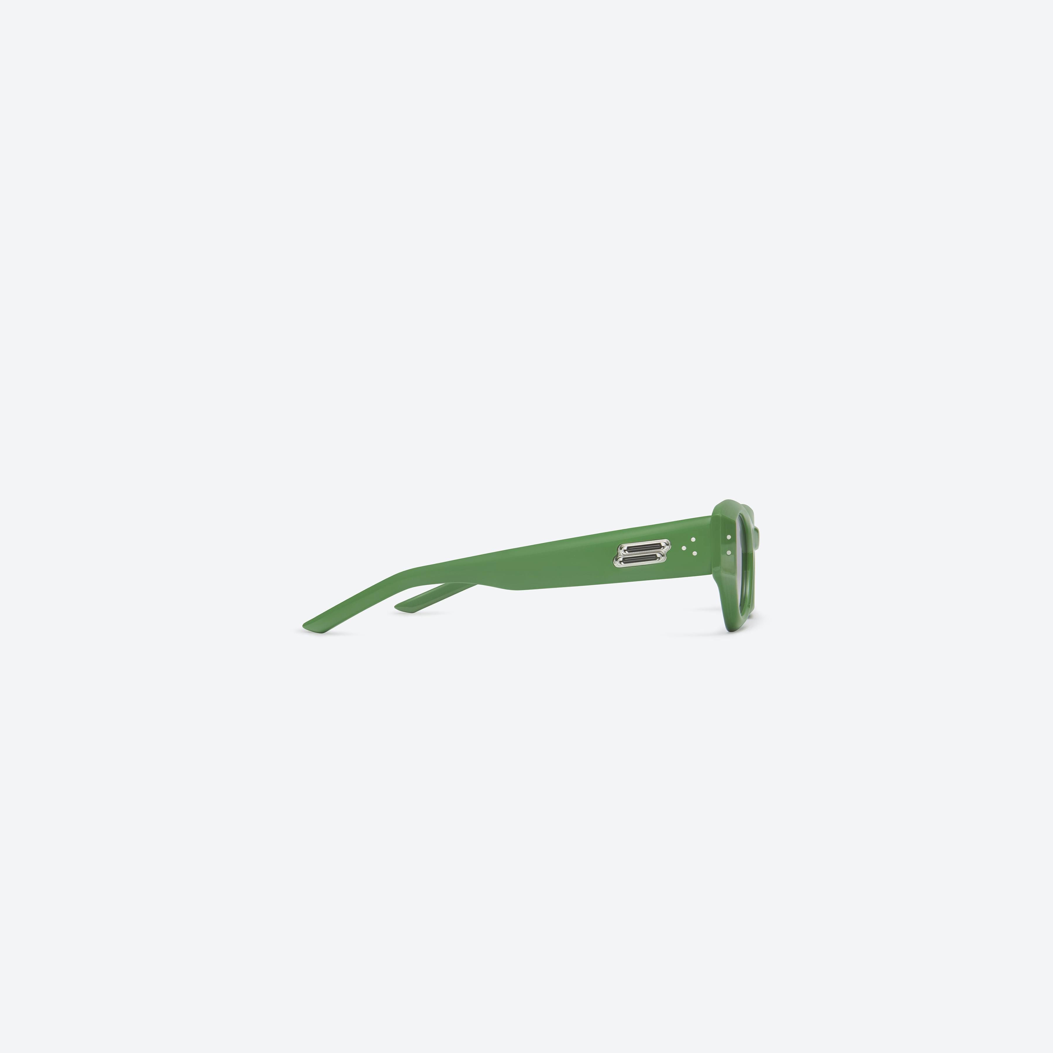 A detailed right view of Gentle Monster Benven GR7 Green Acetate framed Cat-eye sunglasses.