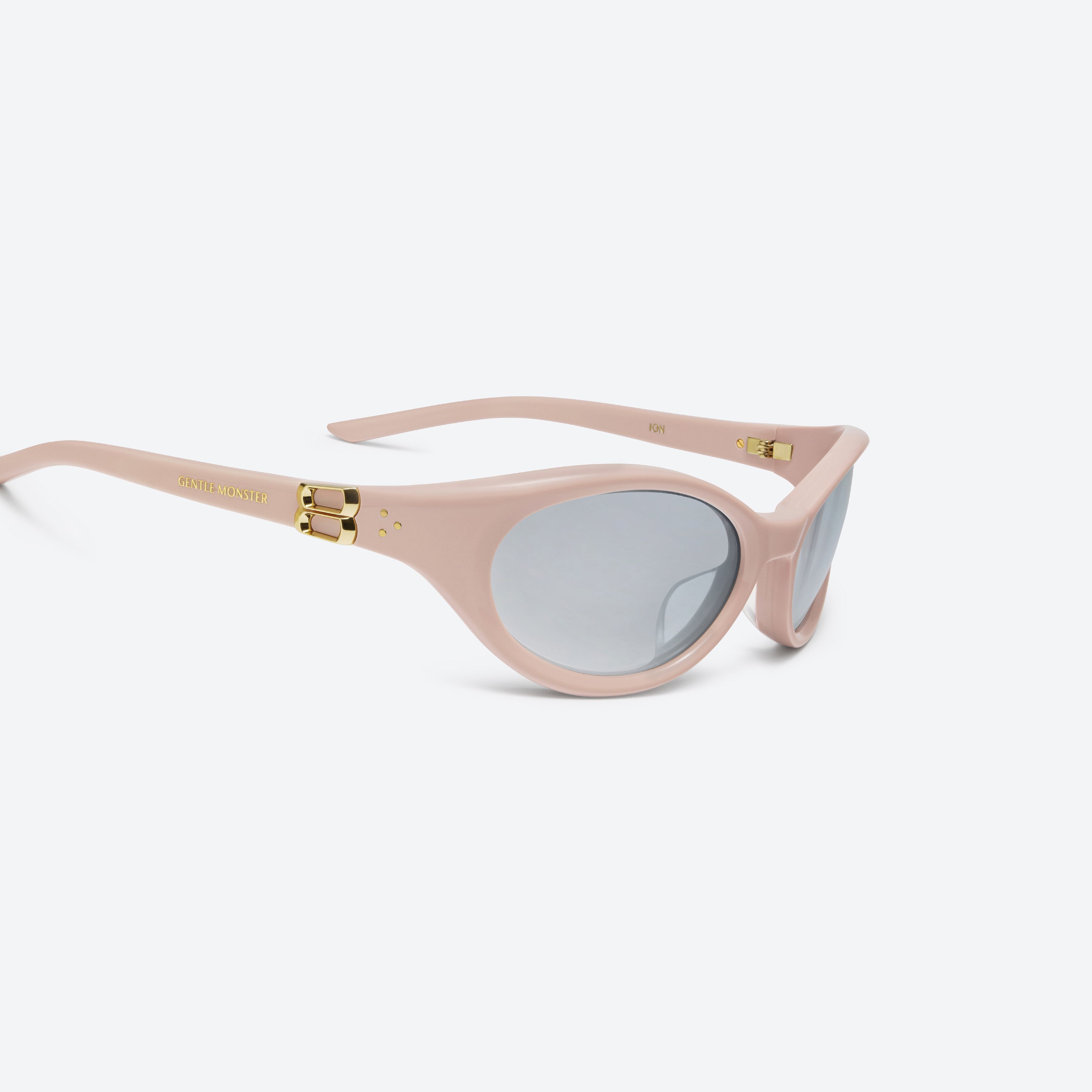45-degree detailed view of Gentle Monster Ion P7 Pink Acetate framed Wraparound sunglasses.