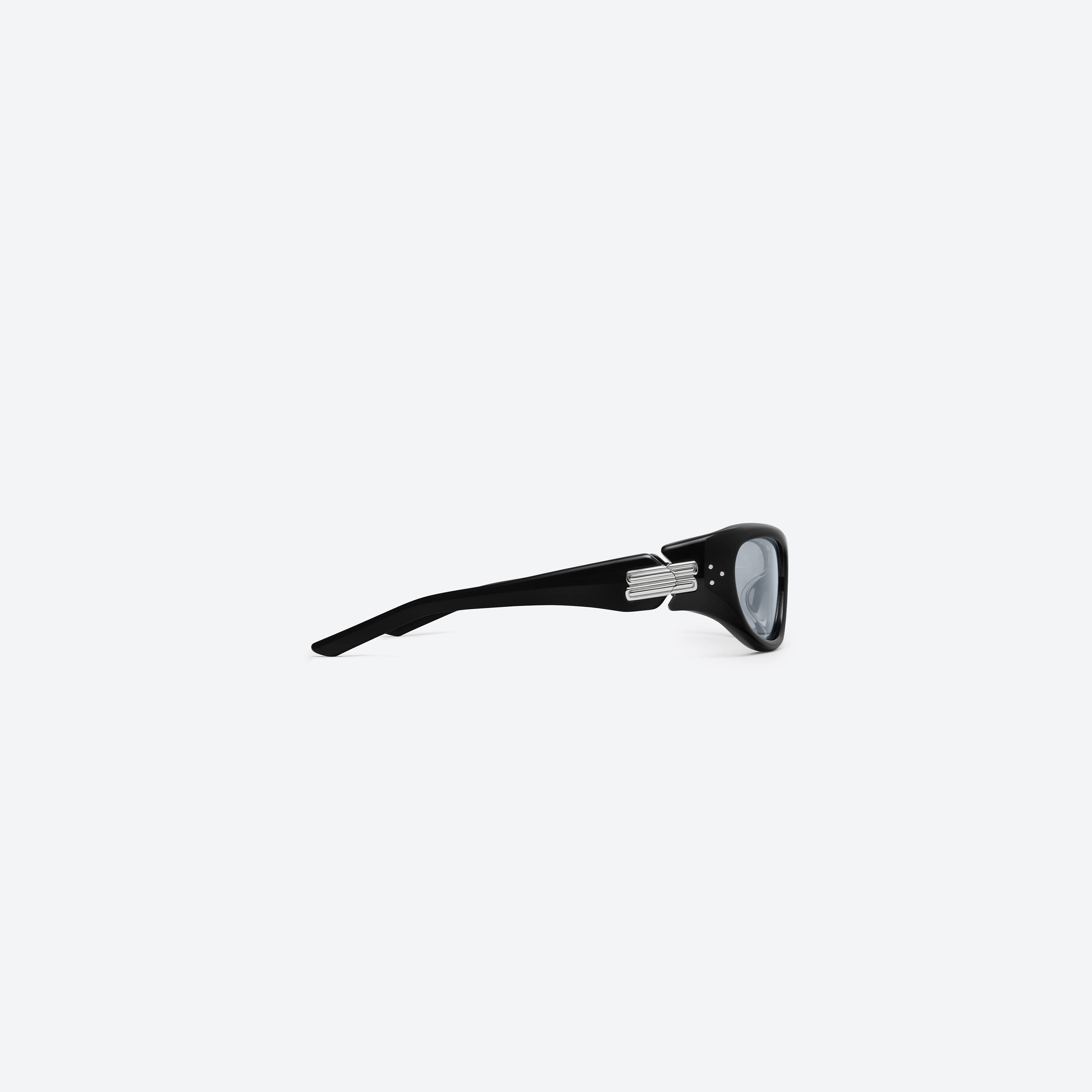 A detailed right view of Gentle Monster Memento 01(SM) Black Mixed framed Wraparound sunglasses.