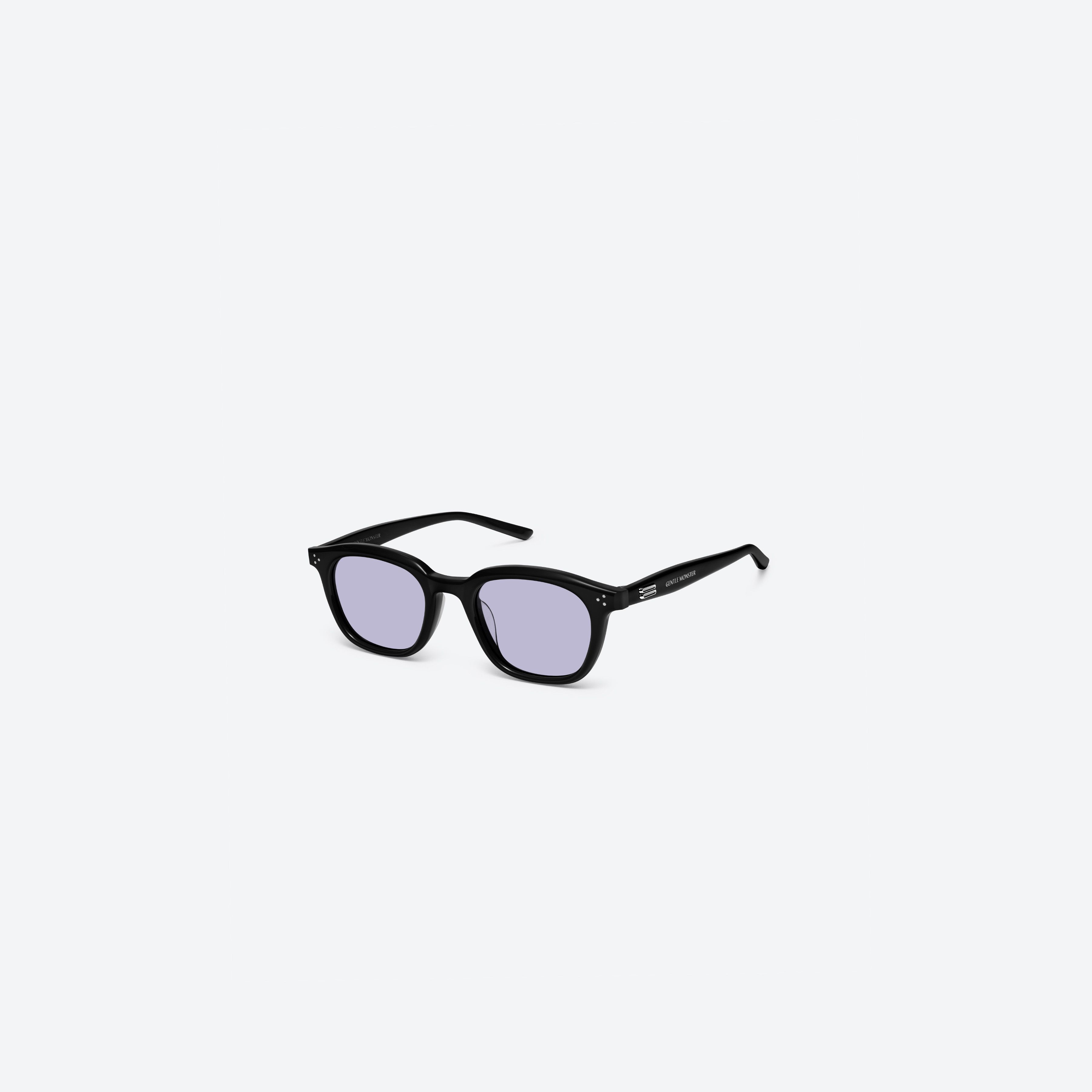 45-degree view of Gentle Monster Noho 01(V) Black Acetate framed Round sunglasses.