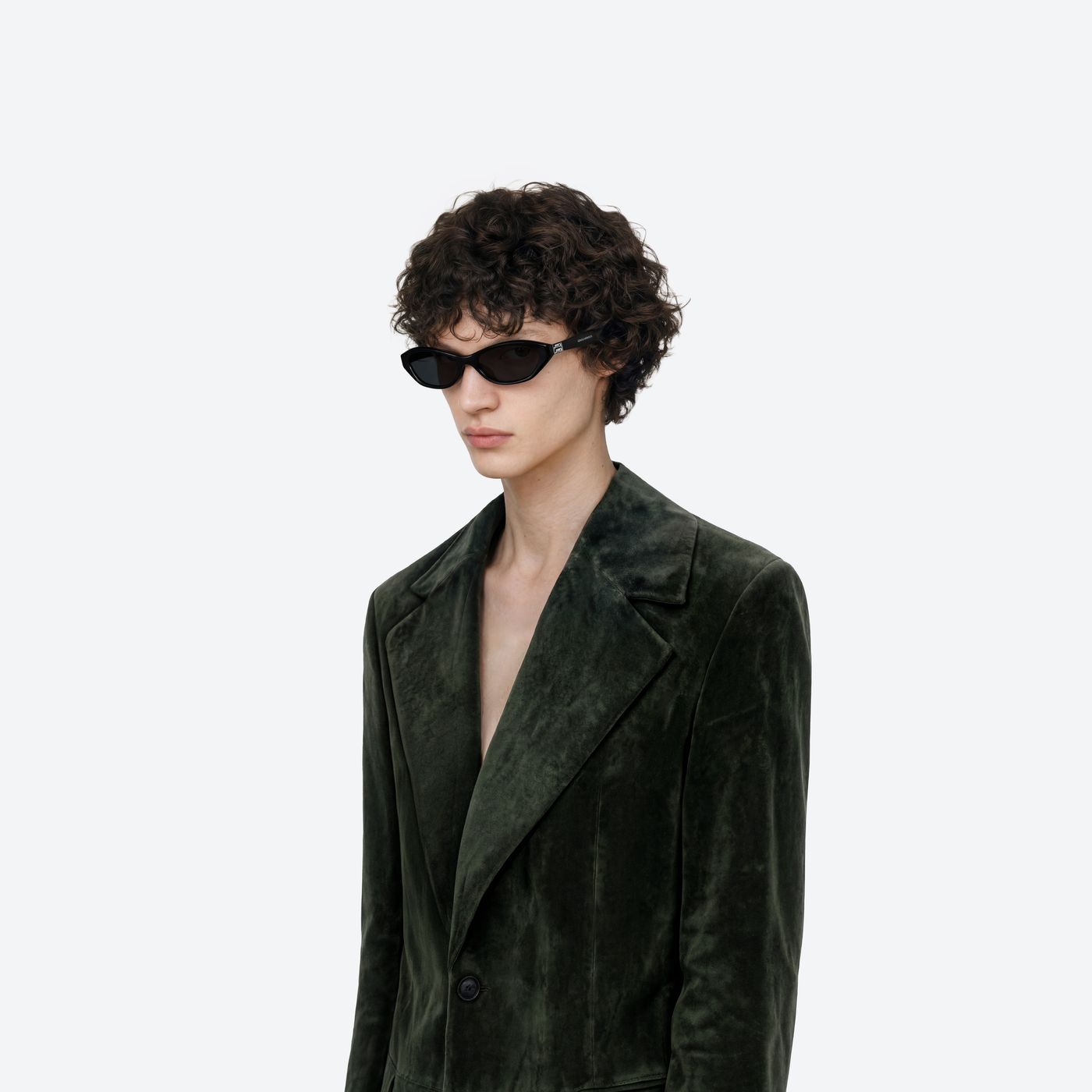 Model wearing the Lamda 01 Black Acetate framed Cat-eye sunglasses.