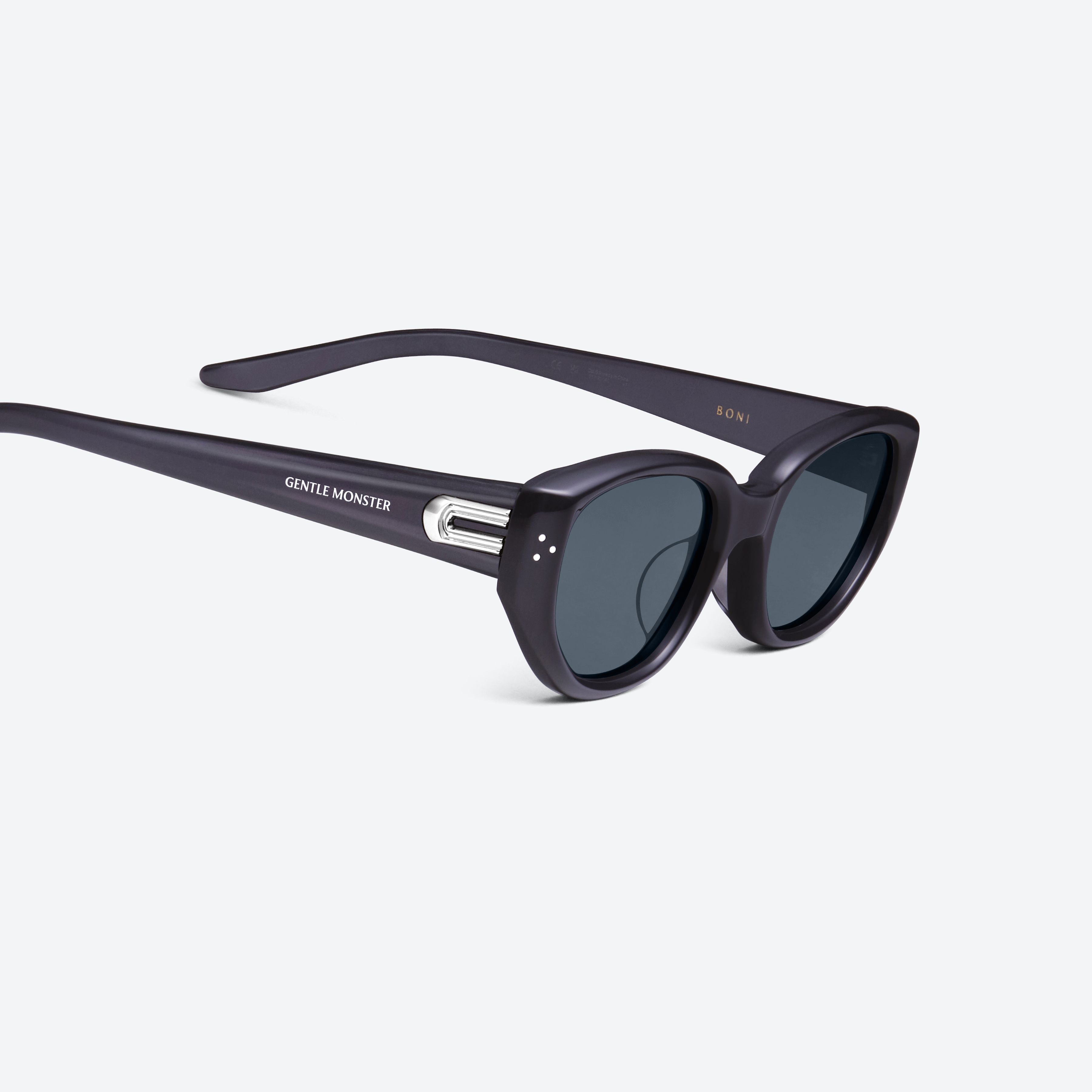 45-degree detailed view of Gentle Monster Boni G11 Gray Acetate framed Cat-eye sunglasses.