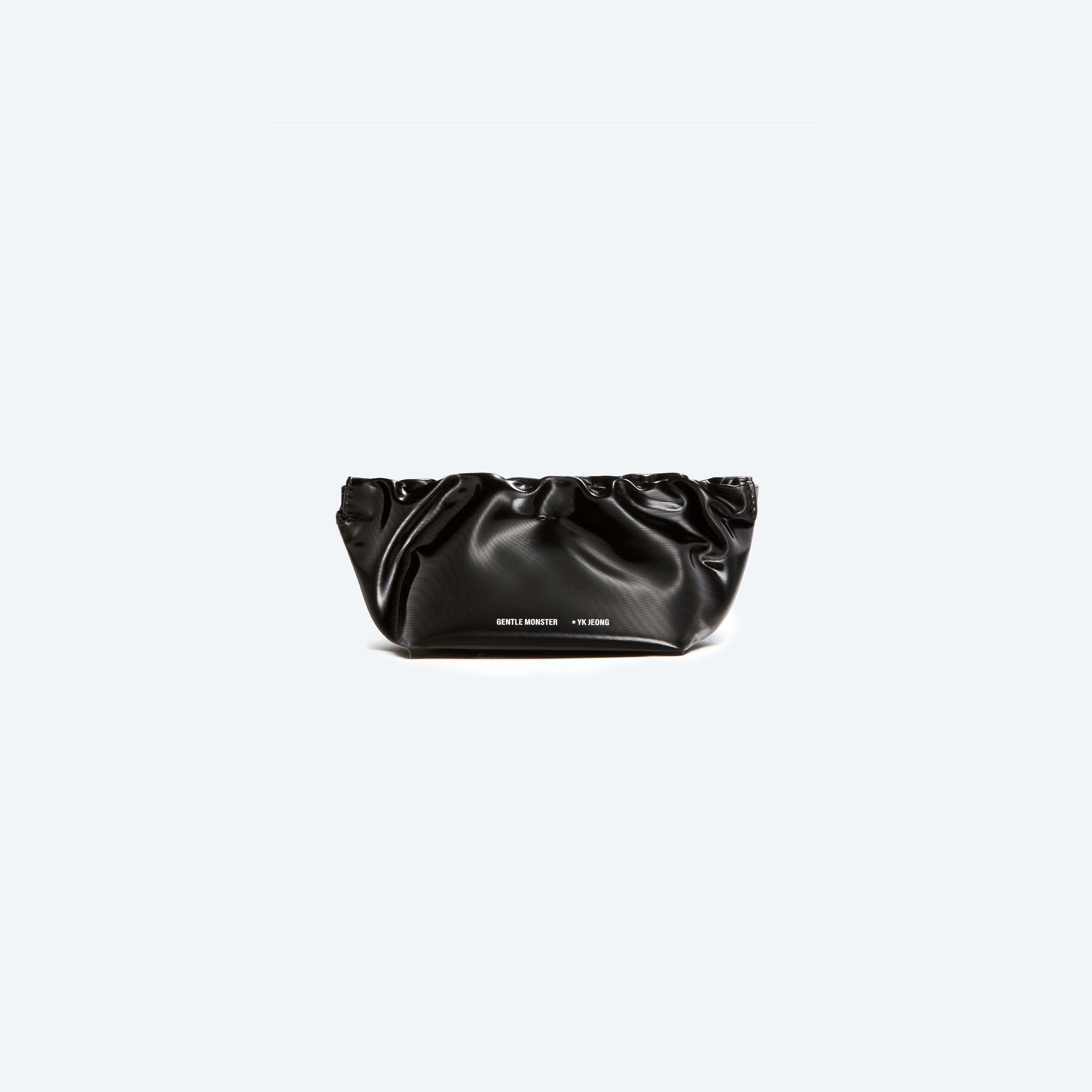 GENTLE MONSTER サングラスFRIDA col.01 ブラックレンズ Gentle Monster Frida 01 Oversized Sunglasses Black/Black
